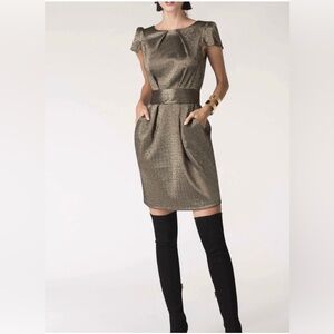 Closet London Metallic Gold Jacquard Tulip Dress
Size 6